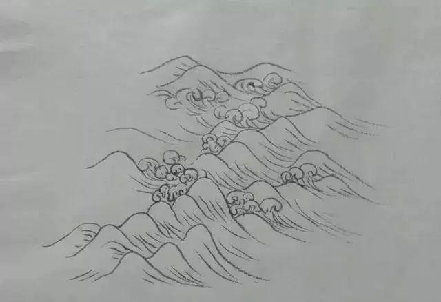 浪头添加水花像山坳处的枞树