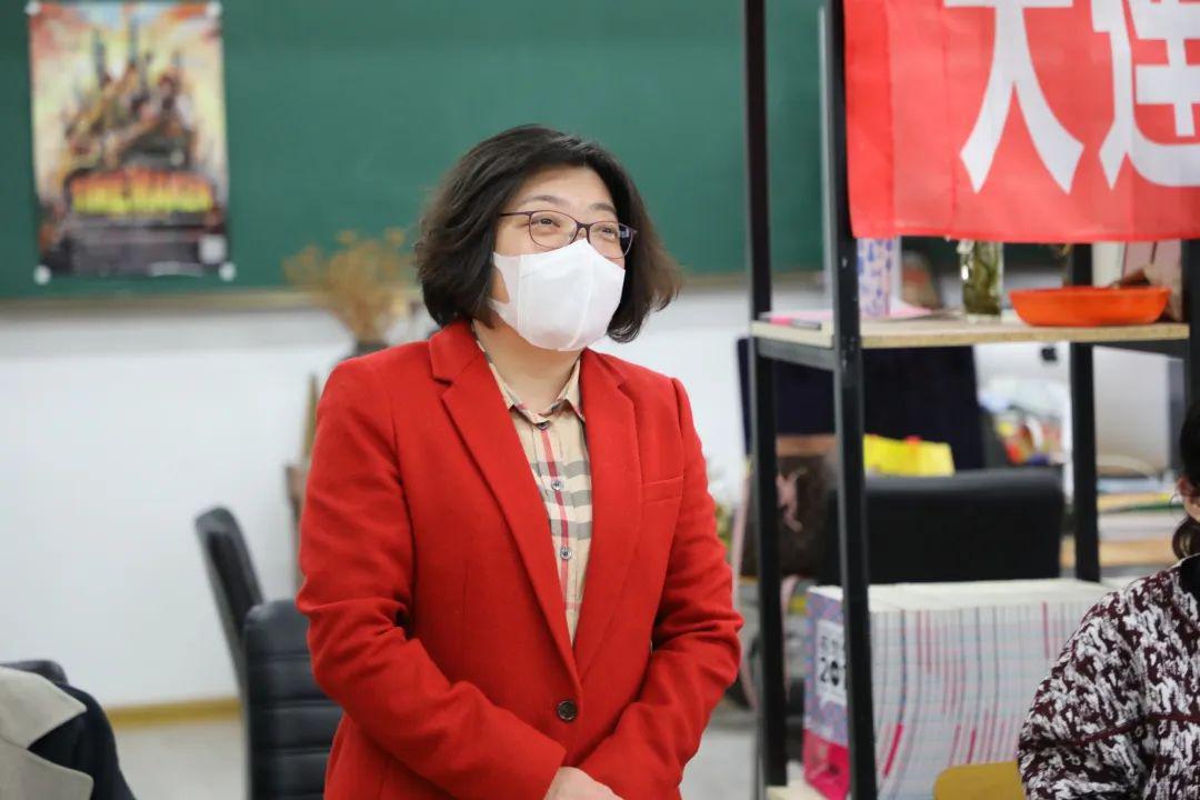 月11日,12日的答辩过程中,驻校执行董事王晶,校长姜茂发,总督学于爱华