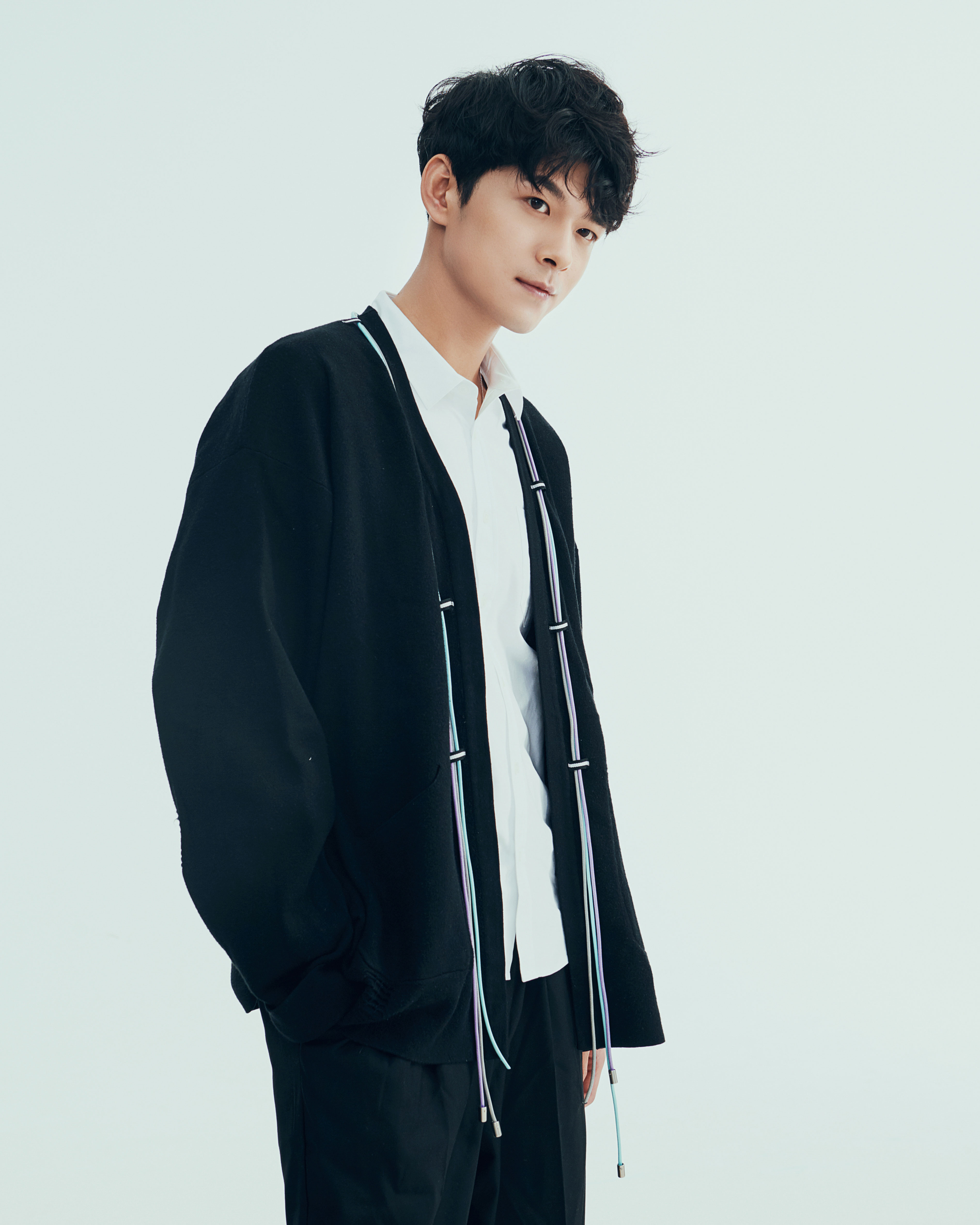 《传闻中的陈芊芊》定档5.18 盛英豪演绎人设完美"优质偶像"