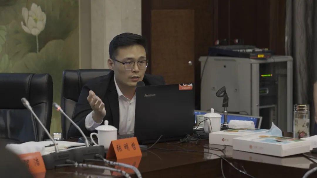 展示衡中学子良好形象做衡水积极推介者建设者市委副书记邸义在团团陪