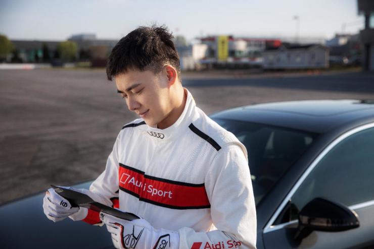 用挑战接近理想中的样子,李易峰#做更强大的自己