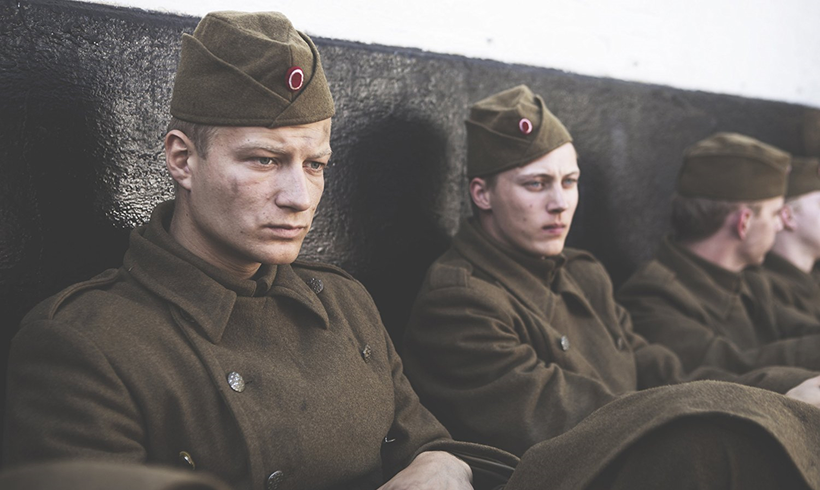 这下,可就丢人了,可实际上丹麦的事情更加丢人,丹麦在二战时,不到半天