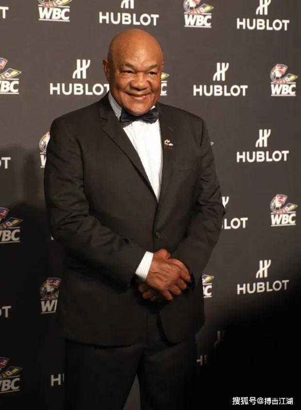 原创福尔曼改口了力挺54岁泰森打破自己的重量级纪录能再次称王