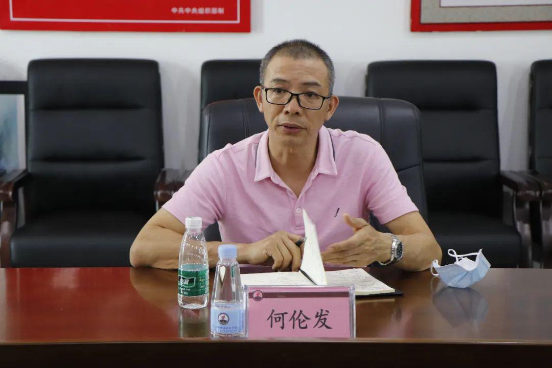 市疾控中心专家到学校指导疫情防控和开学准备工作_叶军峰