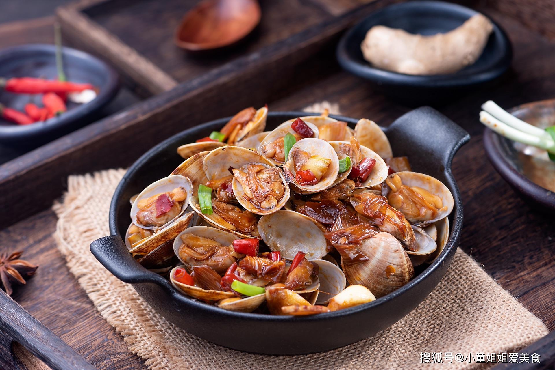 为什么爆炒花蛤总沙味教你1个快速吐沙小技巧再不担心有沙味