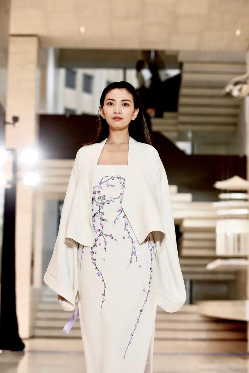 "莫吉托",沈阳中式服装设计师张彦张突然是也.