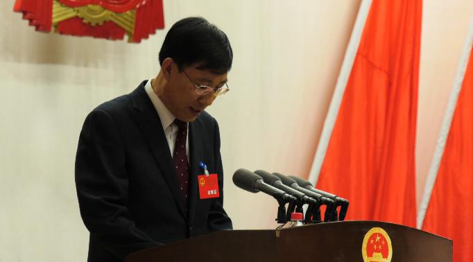 平川区八届人大四次会议闭幕杨恭主持并讲话郝效冬当选区长肖生宝当选