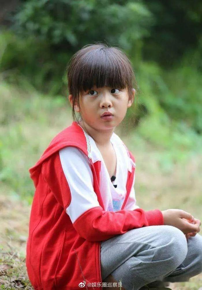 14岁黄多多整容了黄磊到底怎么养女儿的