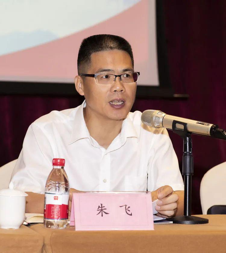 金华市司法局局长朱飞传达全省司法工作会议精神,对全市的司法行政