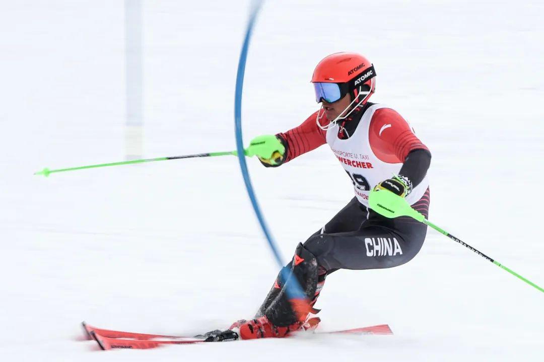 《冰雪知识微课堂》优秀运动员不仅要有力量和技巧 还要有头脑