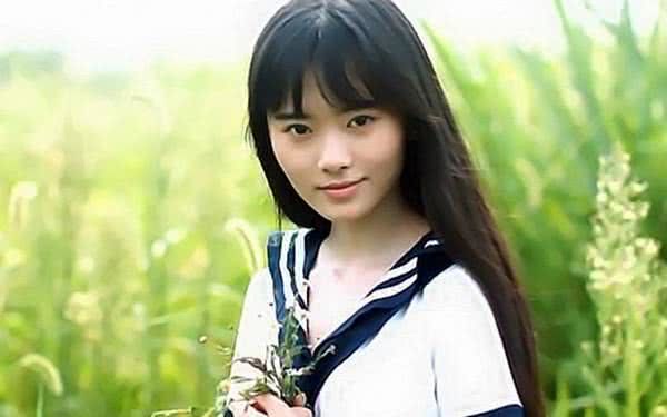 鞠婧祎出道前的素颜写真,看到真实颜值后,粉丝:仙女无疑_照片
