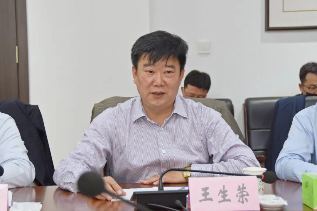 江苏煤监局副局长徐林带队到矿开展煤矿雨季三防水害防治矿领导带班下