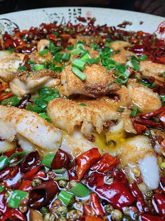 椒盐水煮鱼八卦街与兴光巷交叉路口西100米合义酒肆