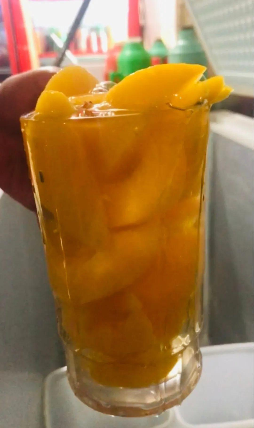 黄桃 橘子(酸酸甜甜好滋味)偷偷告诉你们小编的特调有多达6种水果老