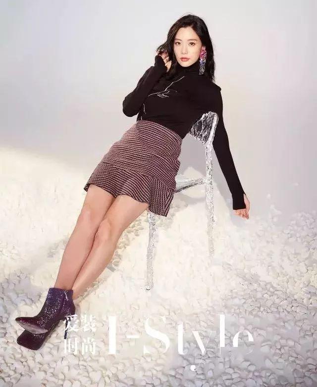 健身督促亚洲第一美腿李成敏上线性感碾压柳岩却被网友质疑身材造假