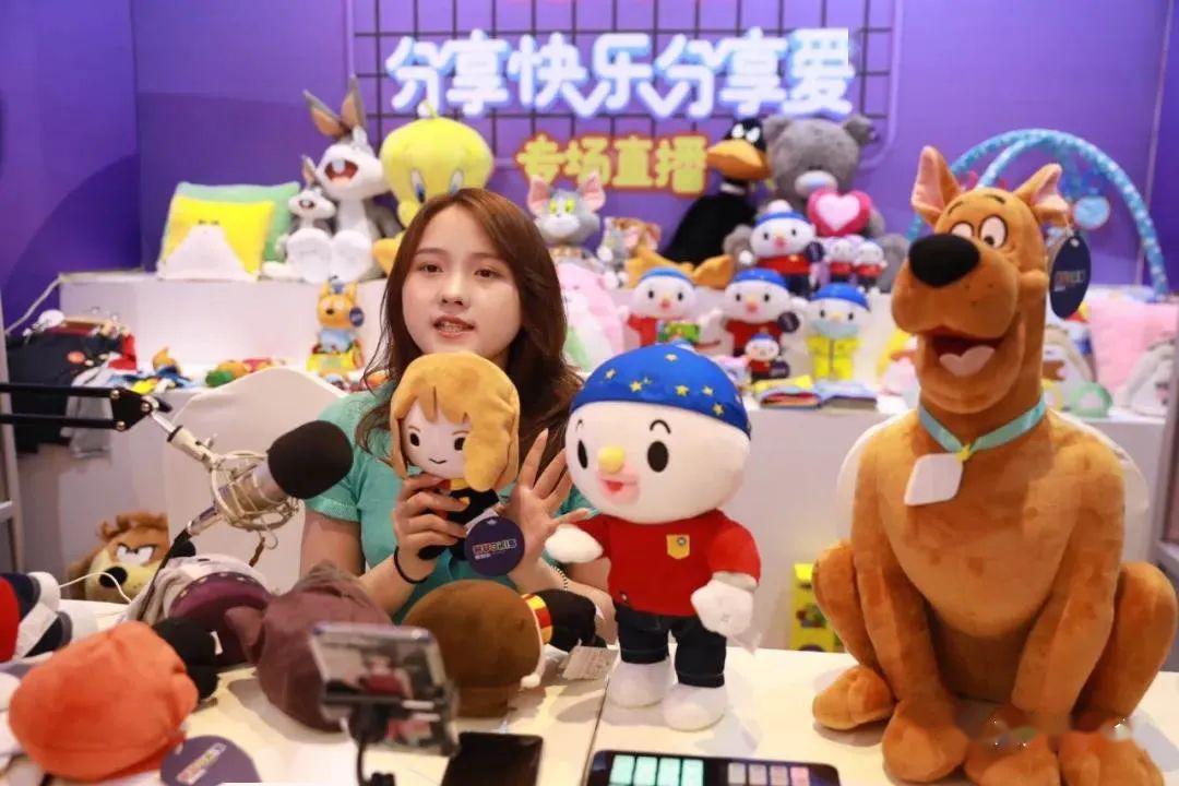 企业借势线上展览直播带货抢订单拓市场
