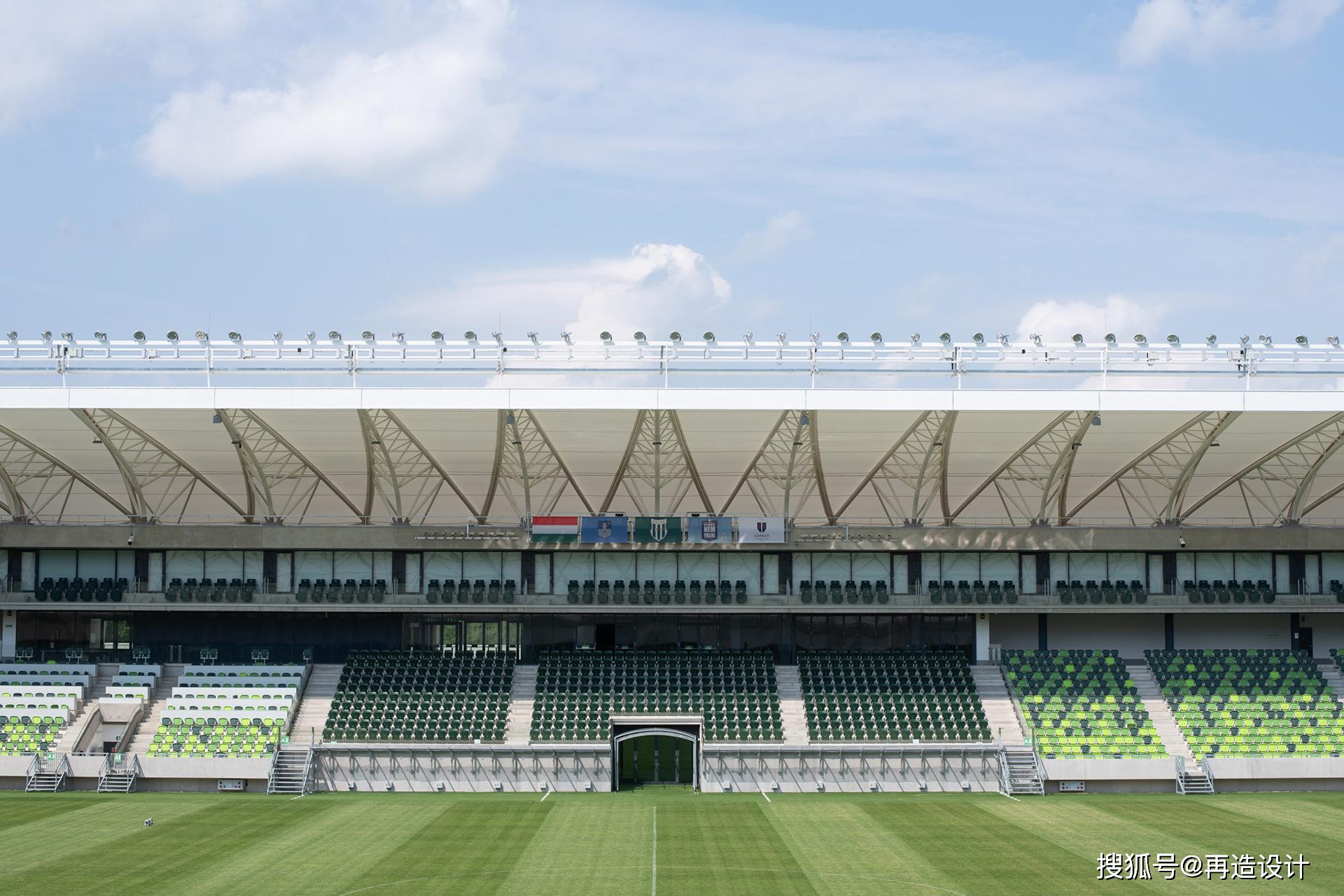空荡的体育场看台再造设计