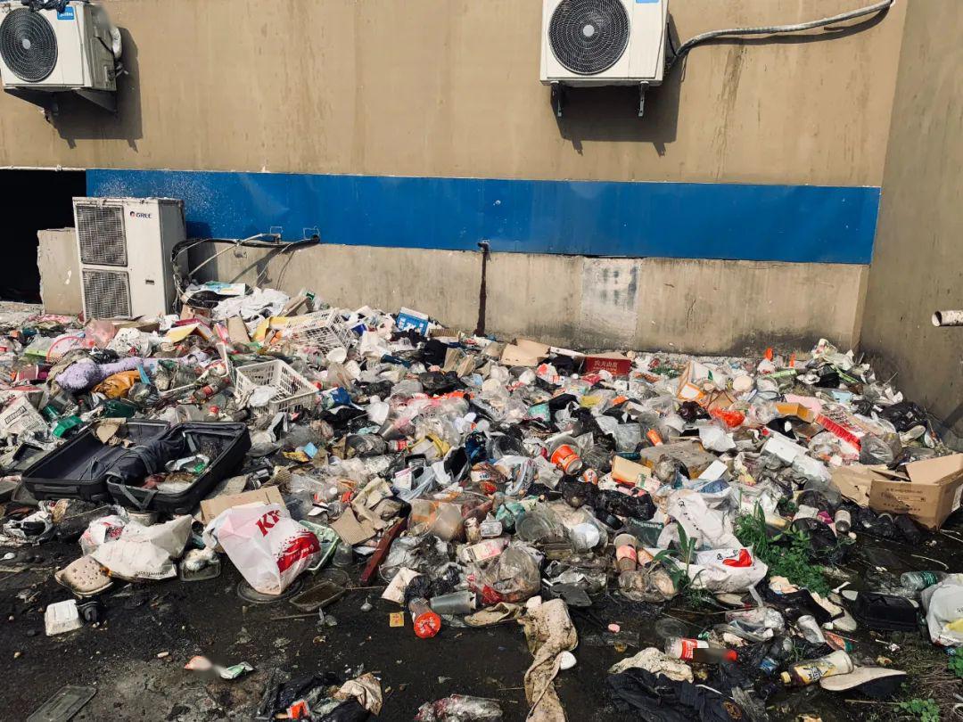 网曝东阳这个地方垃圾成堆且发出阵阵恶臭,怎么回事?(视频)