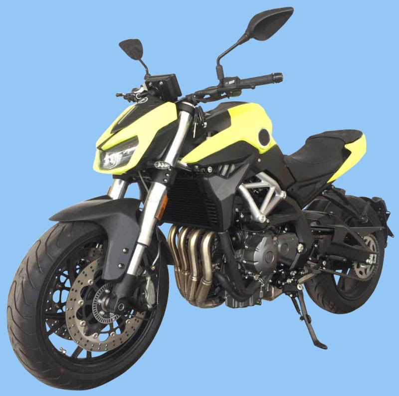 全新黄龙600现身车管所 配备brembo卡钳 没有品牌标识引热议