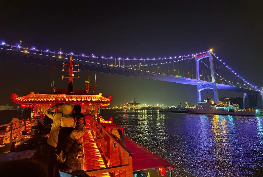 大屿岛→国际邮轮中心→海上明珠塔→火烧屿→海沧大桥→东渡集装箱