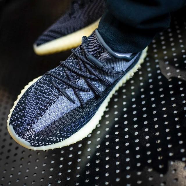 yeezy350v2加入全新设计想要买还得再等等