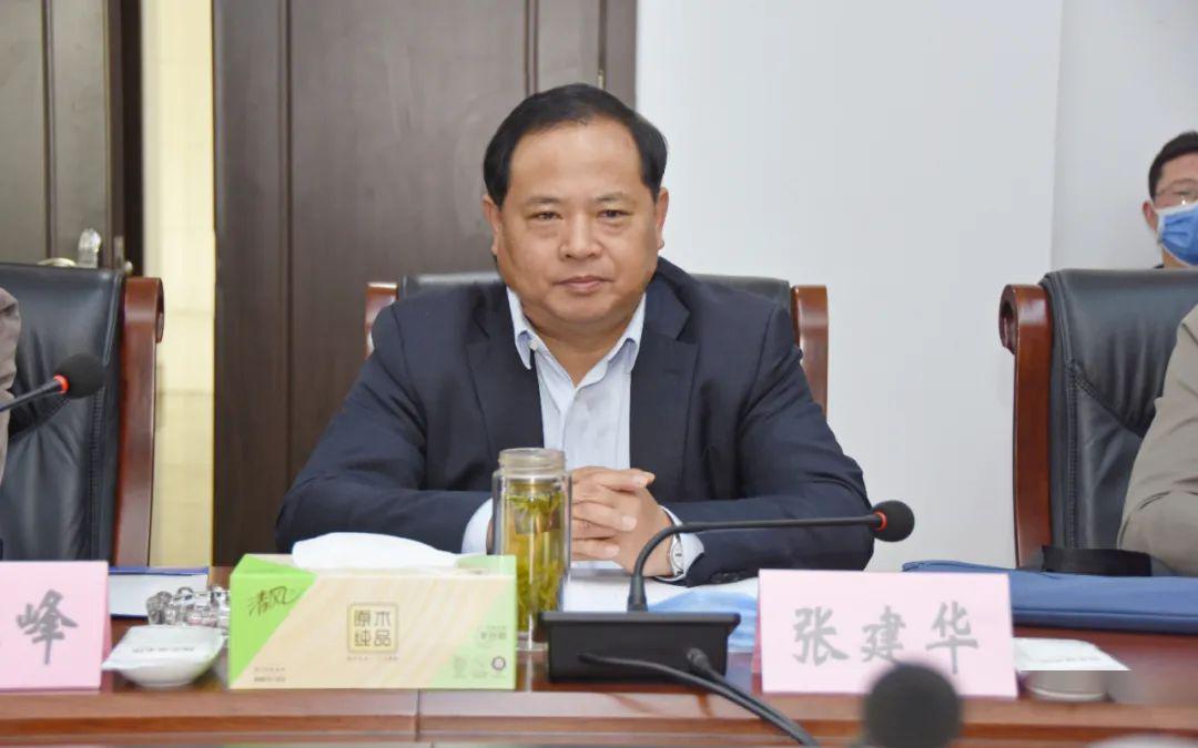 江苏煤监局副局长徐林带队到矿开展煤矿雨季三防水害防治矿领导带班下