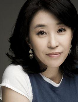 金美京专业旺女儿朴敏英朴信惠与其合作均获成功结婚26年超低调