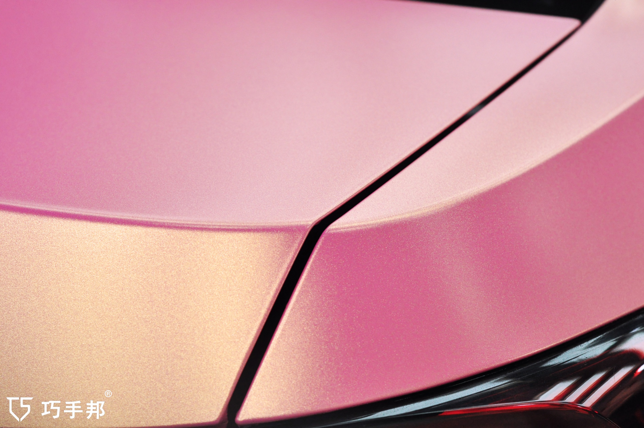 丰田卡罗拉装贴改色膜亚面钻石金粉—巧手邦