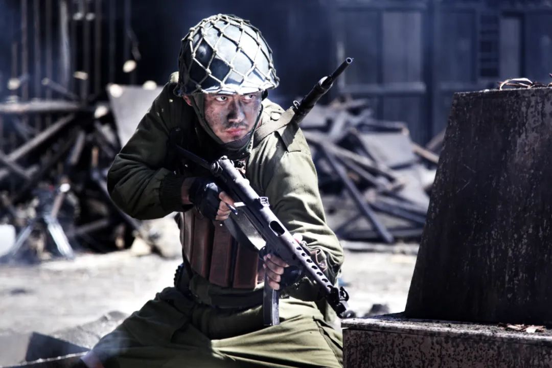 燃爆荧屏王骏毅彰显实力硬汉魅力