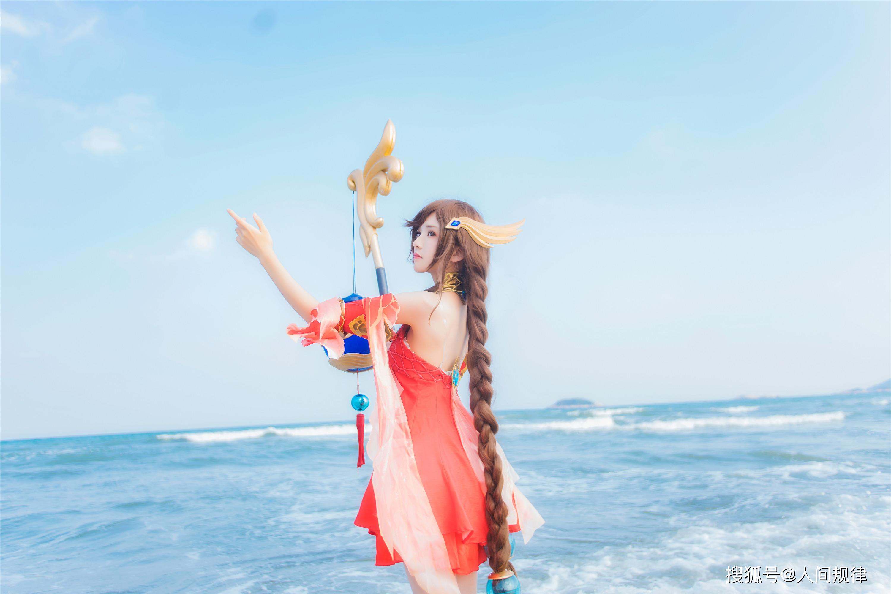 王者荣耀cosplay大乔的沙滩秀