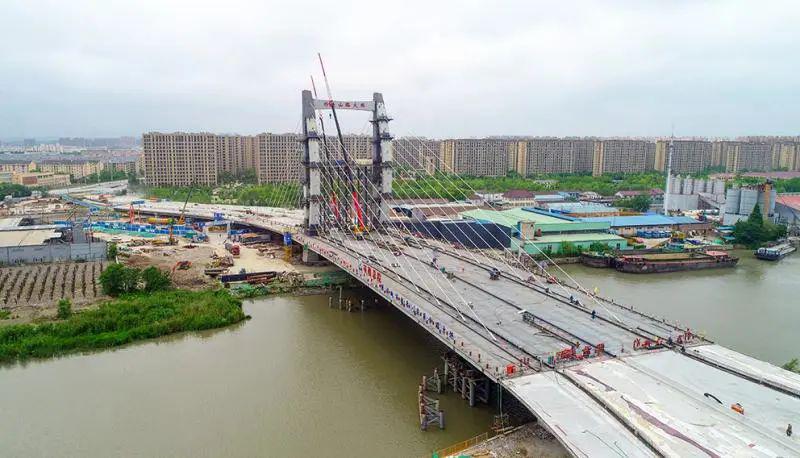 缓解沪太路压力将通往罗店大居的这座大桥预计101通车