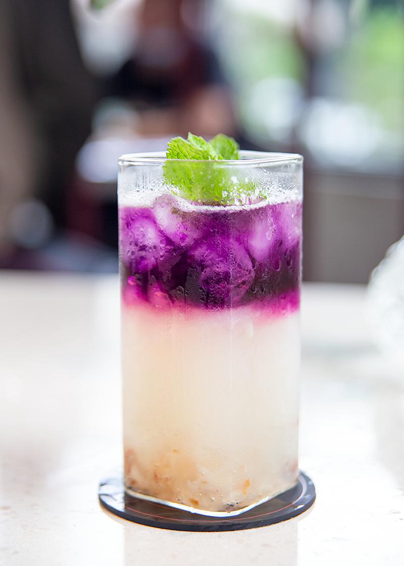 【荔枝啵啵/香蜜青瓜/牛油果思慕雪】伯爵红茶从上桌开始就飘散出令人