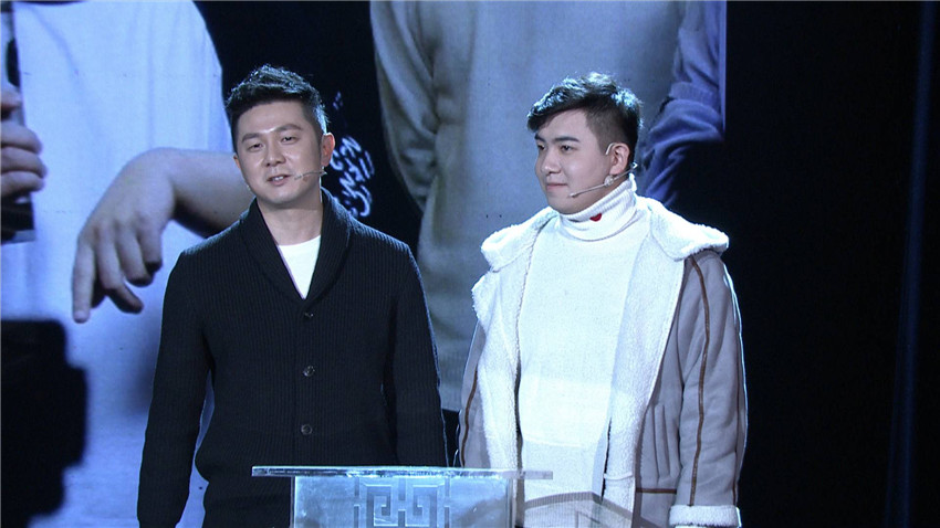 家节目邀请到的大来宾是新生代相声演员张聿,霍星辰,他们在综艺选秀