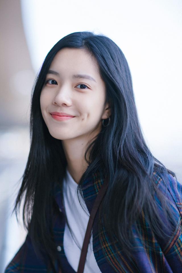 清新甜美未来可期庄达菲