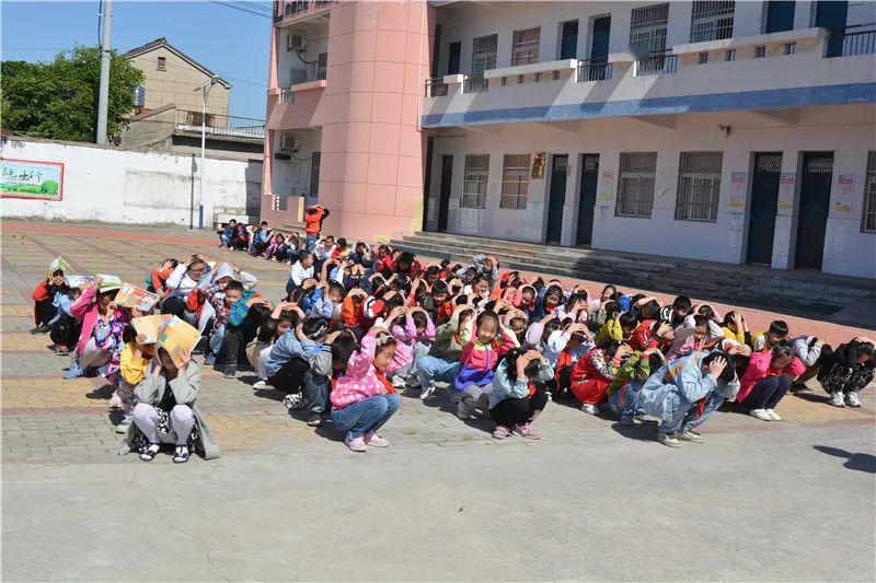 新时代文明实践柘皋镇开展512防灾减灾日系列活动