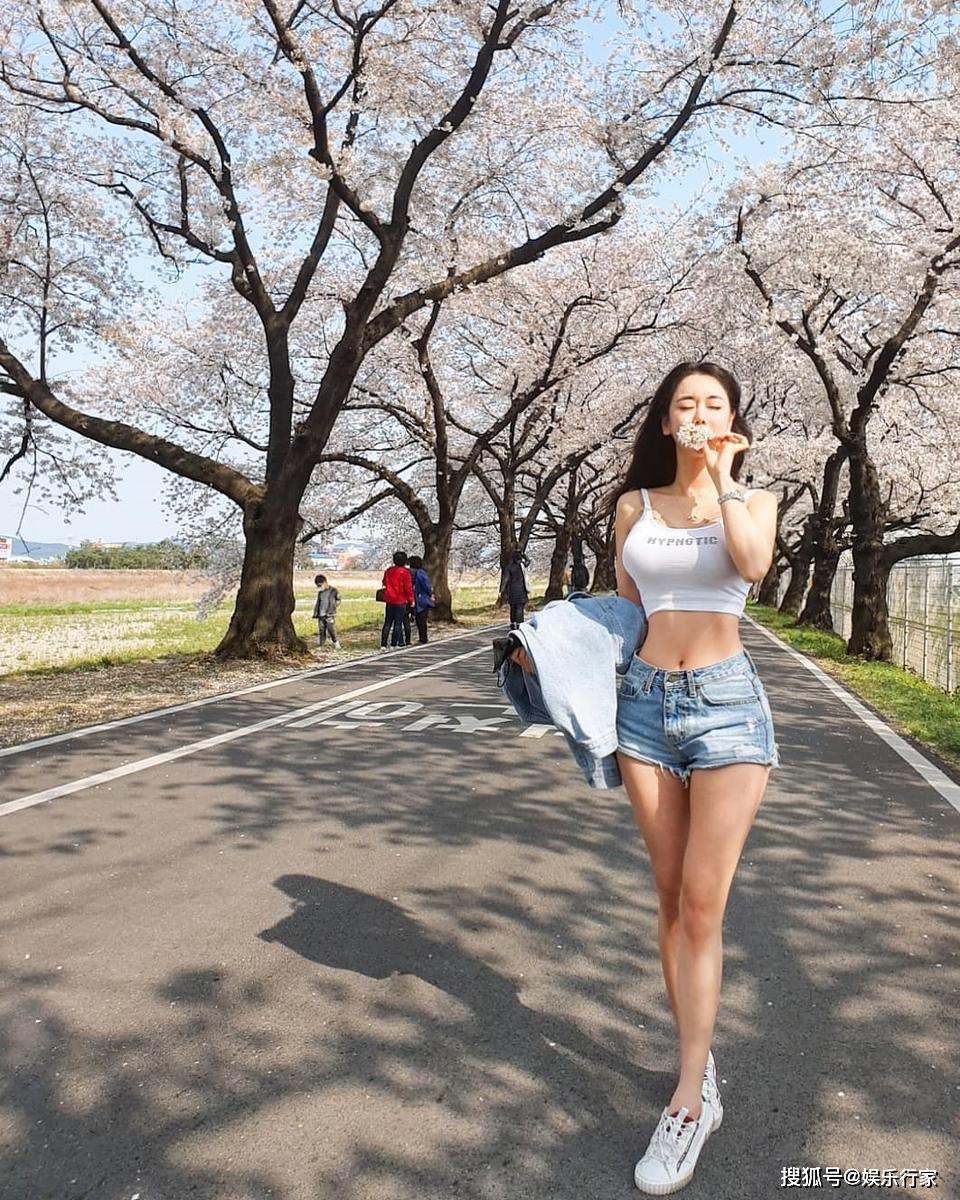 第二十六期-韩国犯规级女模candy,看到她以后,网友:强过卡戴珊.