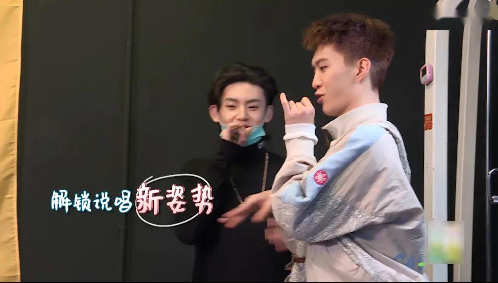 范丞丞小鬼正确打开方式竟然是表情包