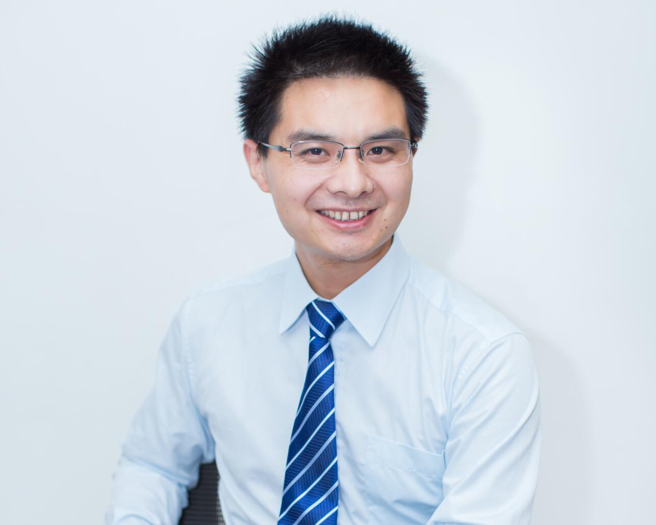 深圳中考复读名师榜: 恒恩教育马腾老师,培养学生思维方式和学习能力