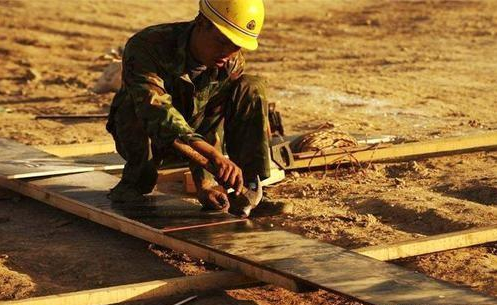 一位建筑包工头的内心独白满眼辛酸泪一笔糊涂帐