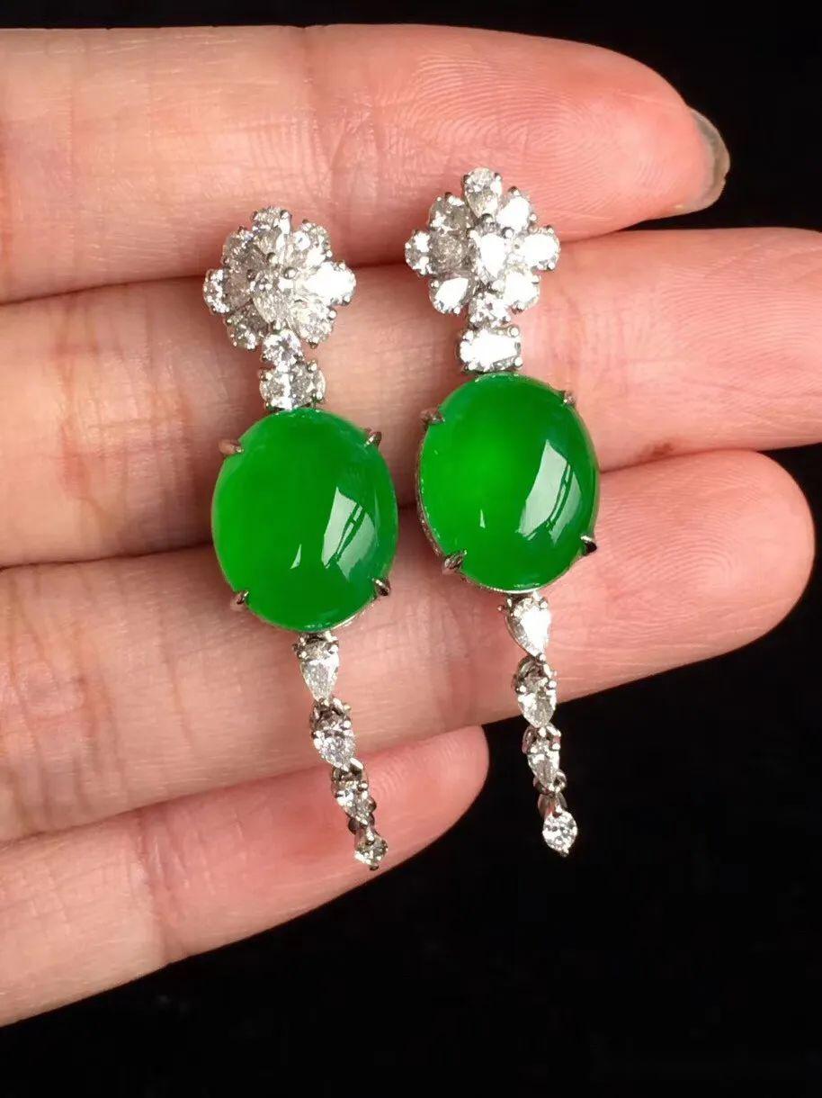 翡翠欣赏丨冰种正阳绿山水牌吊坠31900元