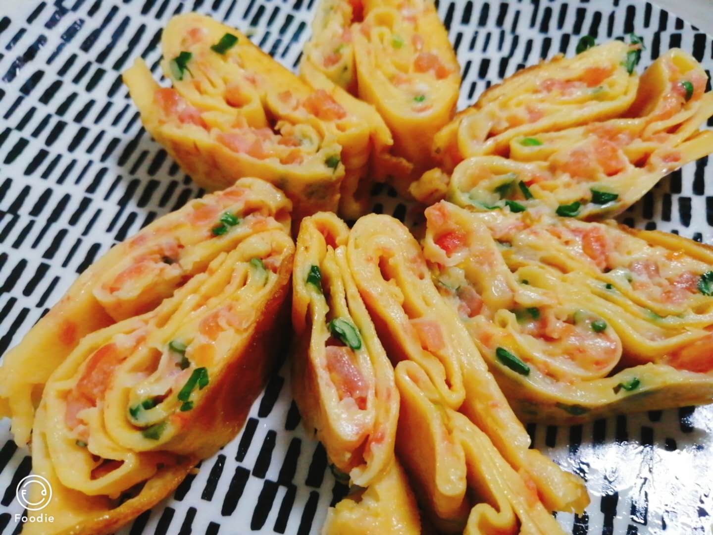 西红柿鸡蛋卷的新做法,清香美味,早餐吃它,一天好心情_番茄