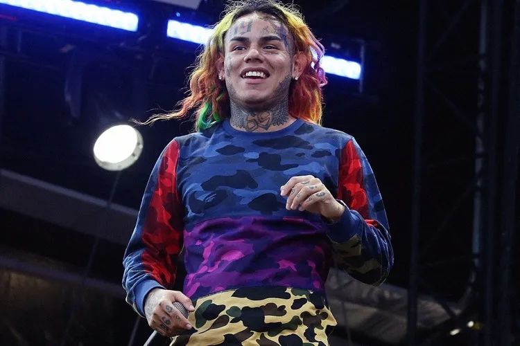 資訊丨捐款20w美金卻遭抵制6ix9ine我tm太難了