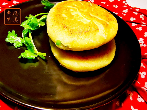 原创立夏美食之一吃夏饼韭菜饼里没有盒子