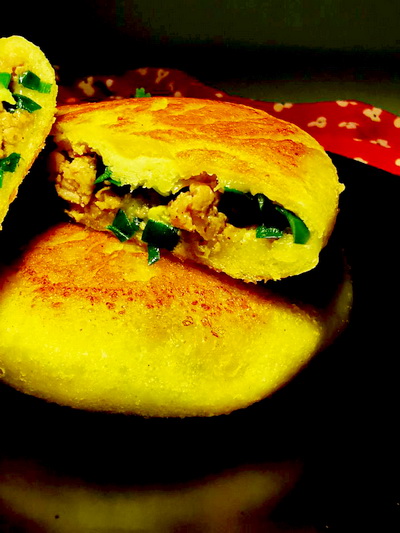 原创立夏美食之一吃夏饼韭菜饼里没有盒子