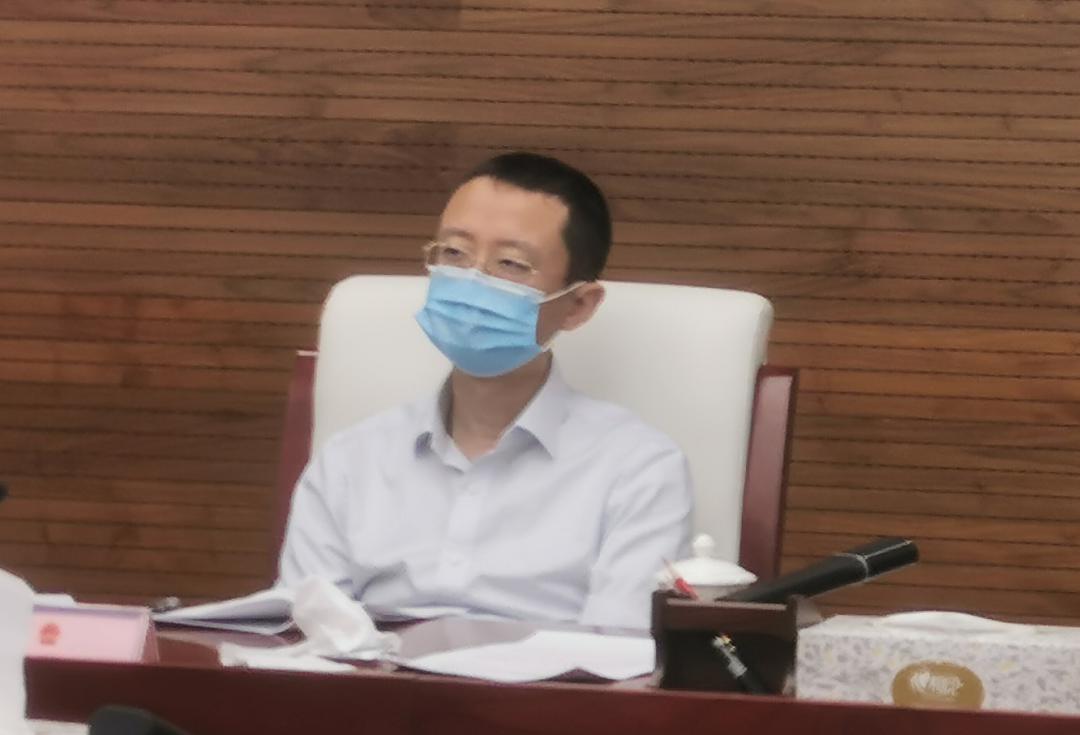 常务副区长李俊杰提出要求:一是整建制农转非工作是今年的重大工作,事