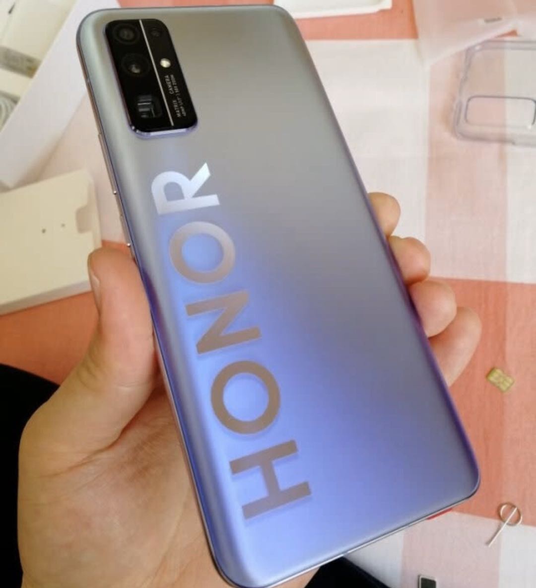 荣耀30降价374元集成式5g芯片50倍变焦网友终于等到了