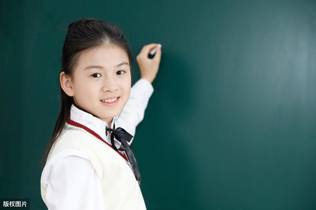 初中生优秀作文那抹微笑最美5篇