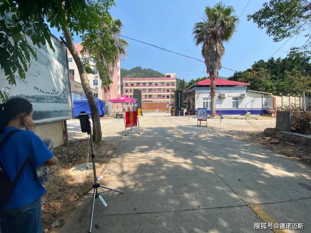 云霄五中云霄一中分校云霄竹港中学ai人脸识别体温监测系统安装学校