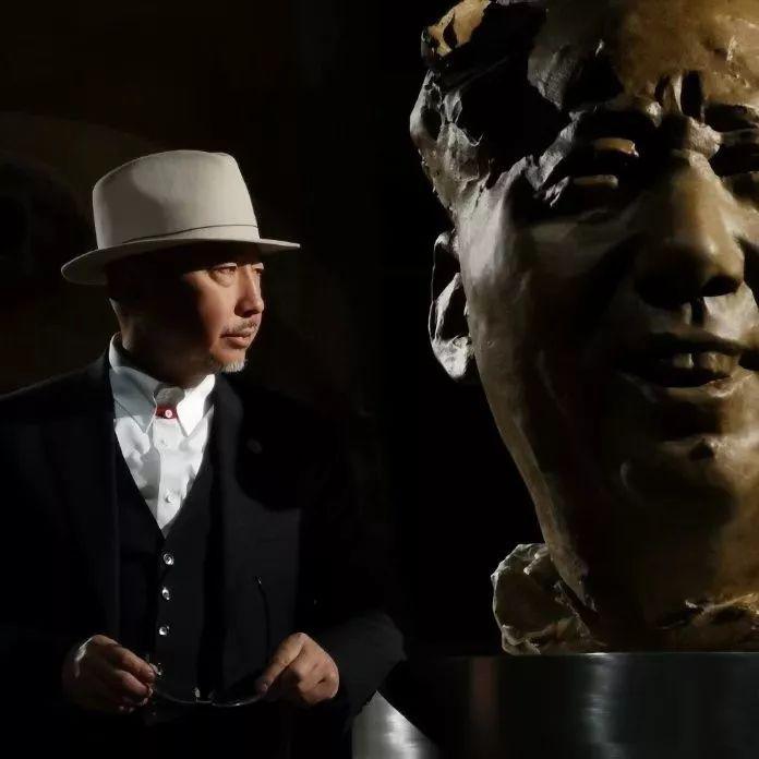 李象群1961 生于黑龙江·哈尔滨1978—1982 毕业于鲁迅美术学院雕塑系