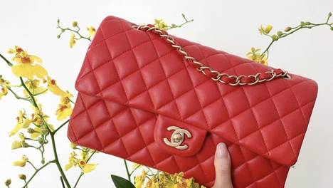 Chanel CF真假深度评测解析，细思极恐你花大价钱买的香奈儿cf未必是正品！